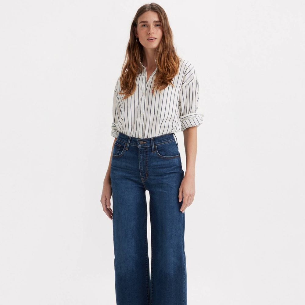 Levi's High Rise Wide Leg  Jeans